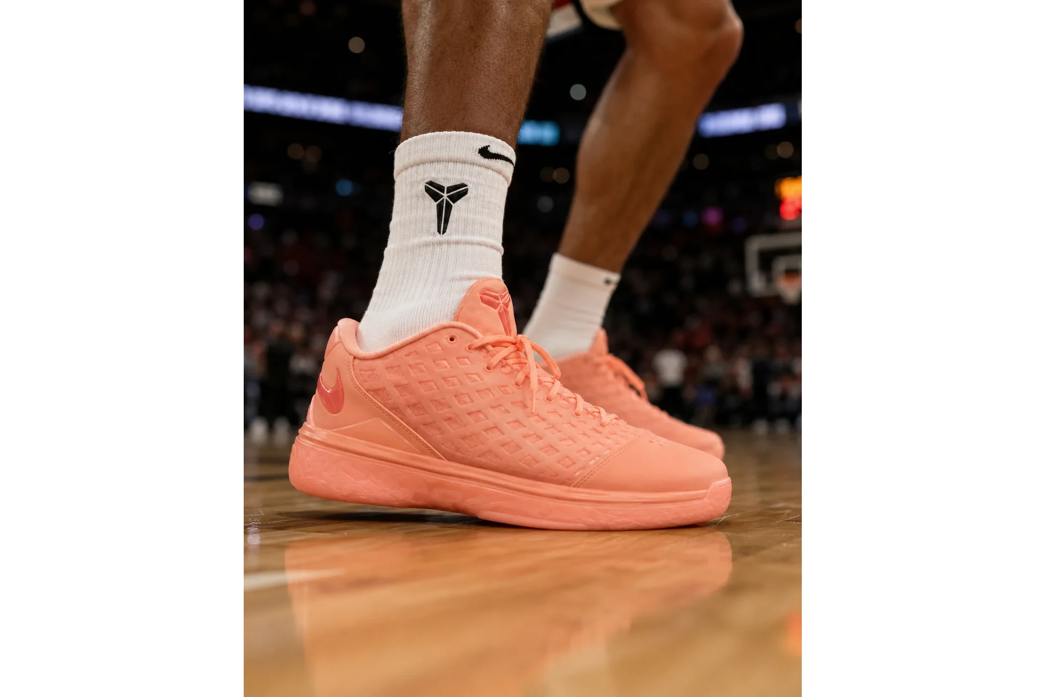 Nike Zoom Kobe 3 Low Protro 'Atomic Pink' IV7127-600